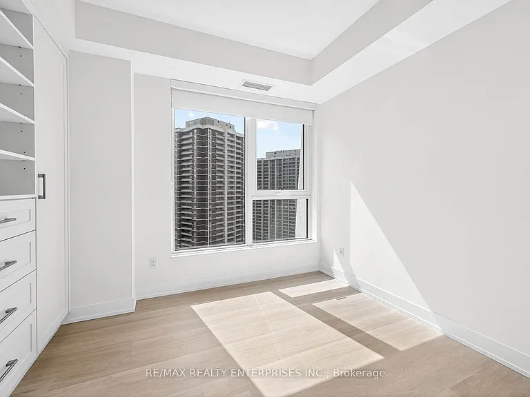 60 Central Park Dr #2404 — Photo 19