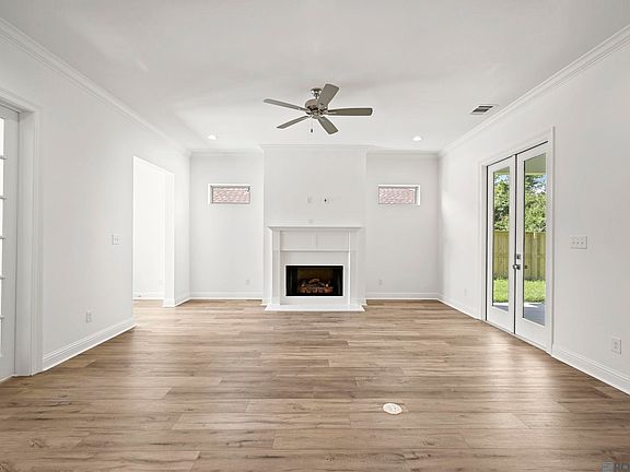 5th image of 12051 Clare Ct