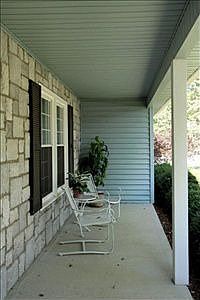 3rd image of 866 Charwood Dr