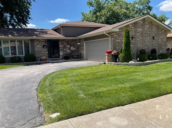 246 S Ingleside Ave, Glenwood, IL 60425