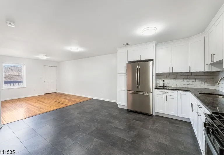 83 S 1st St #2 — Photo 7