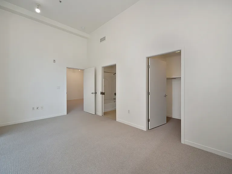1020 12th St #401 — Photo 3