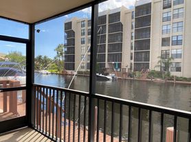 8 Royal Palm Way