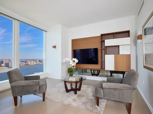 50 West Street image 4 of 27