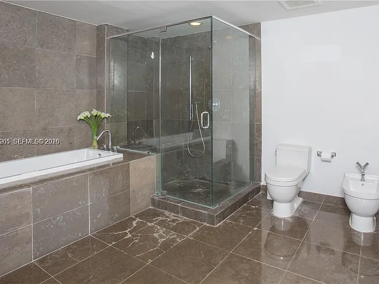 475 Brickell Ave — Photo 13