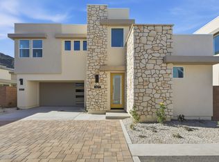 2677 Maverick Ln, Palm Springs, CA 92264