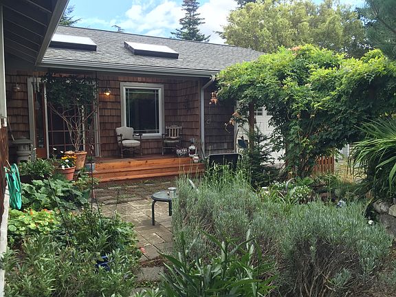 private courtyard west side