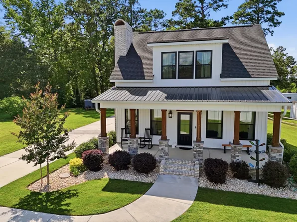 2487 Long Ave., Conway, SC 29526