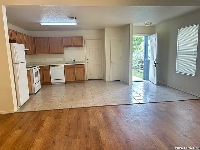11207 Terra Loop Rd — Photo 3