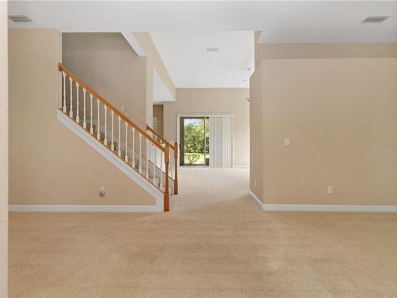 3rd image of 932 Classic View Dr