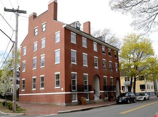 39 Washington Sq #1, Salem, MA 01970