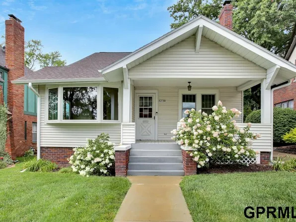 4230 William St S, Omaha, NE 68105