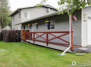 16621 Rivers Edge Ln, Eagle River, AK 99577