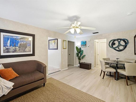 5th image of 24540 Harborview Rd APT F1