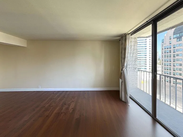 10535 Wilshire Blvd #1402 — Photo 8