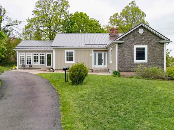 2 Lamy St, Amherst, NS B4H 3T9