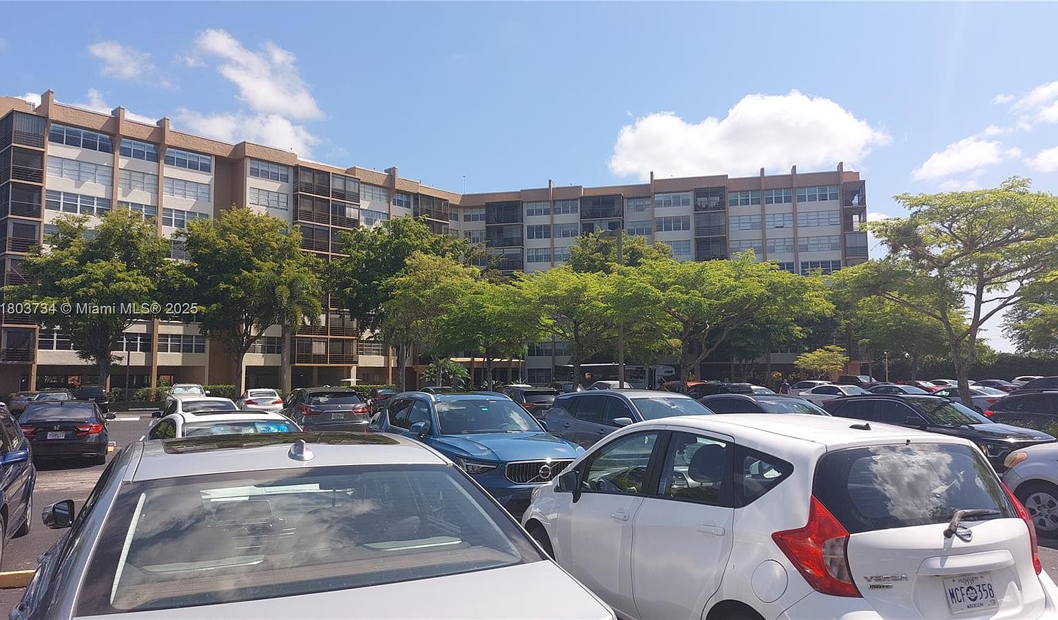 1400 Saint Charles Pl APT L4