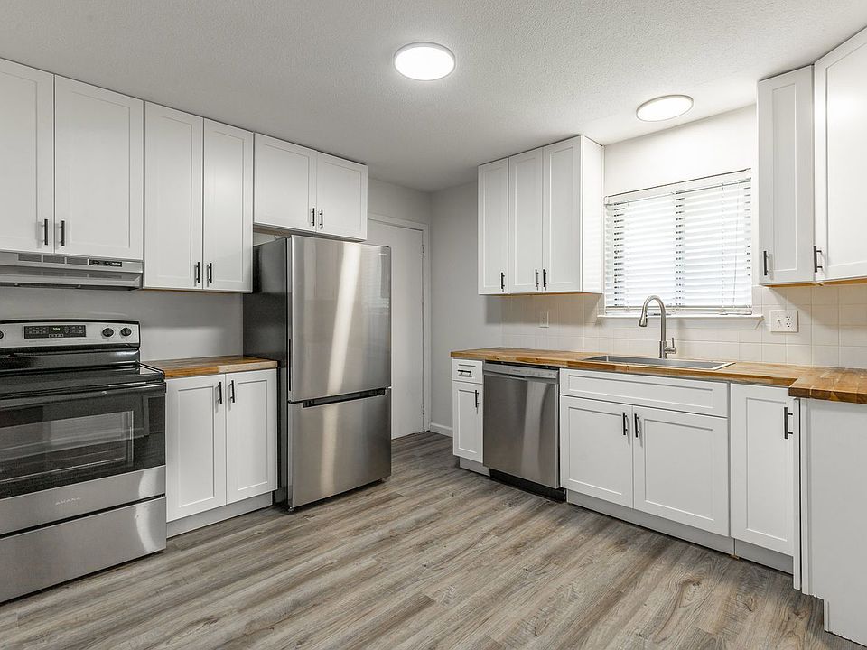 1st image of 710 Moore St