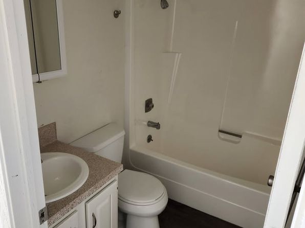 28900 SW Parkway Ave APT 11