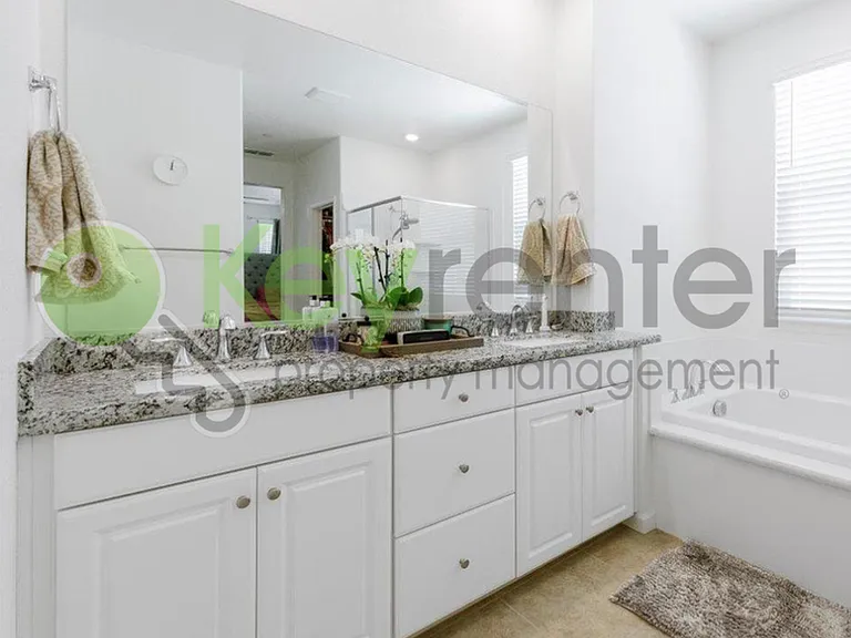 1057 Provence Village Dr — Photo 20