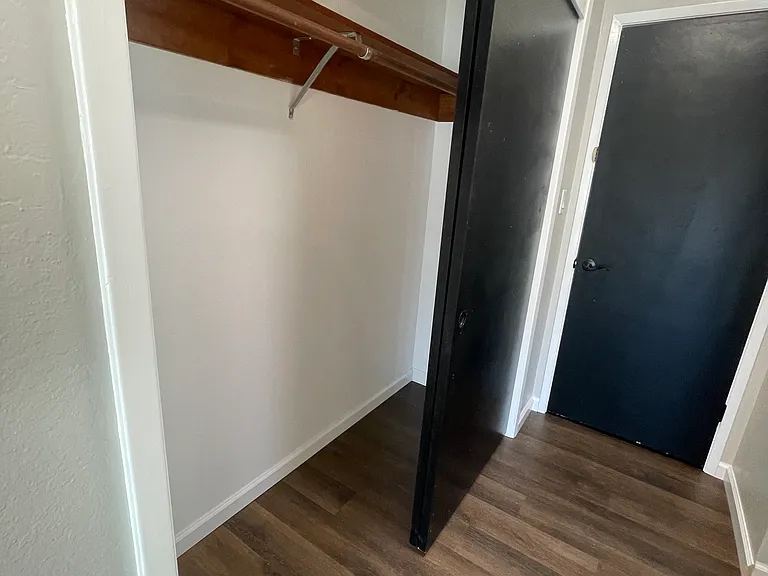1140 Lake Home Dr — Photo 11