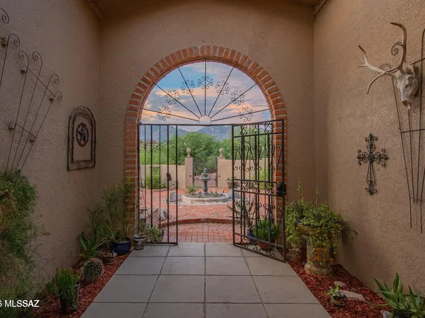 5875 E Calle Del Ciervo, Tucson, AZ 85750