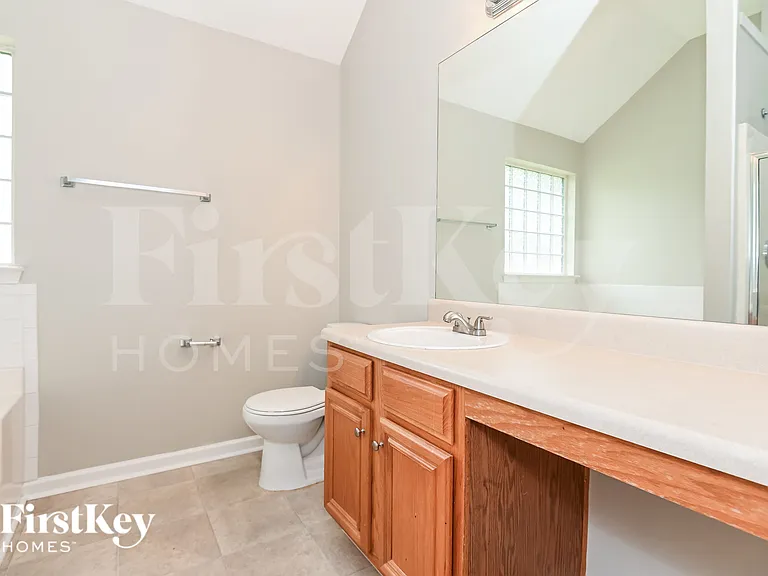 402 Legend Creek Point — Photo 9