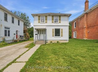 18 Charlotte St, Belleville, ON K8P 1E2