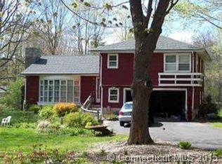 34 Meadow Lark Ln, Northford, CT 06472