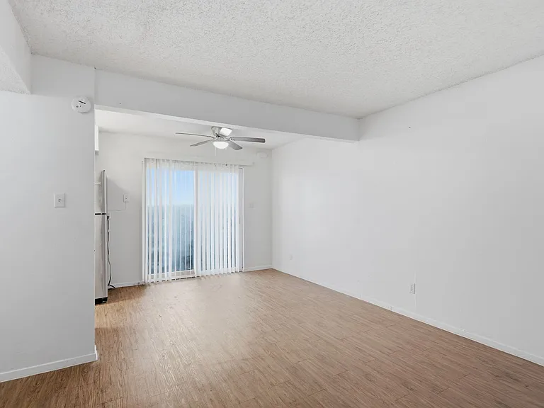 2705 Windswept Cv — Photo 6