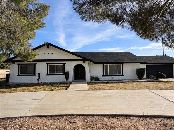 20585 Yucca Loma Rd, Apple Valley, CA 92307