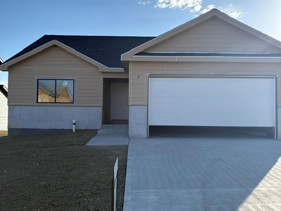1st image of 2085 Heathrow Ave