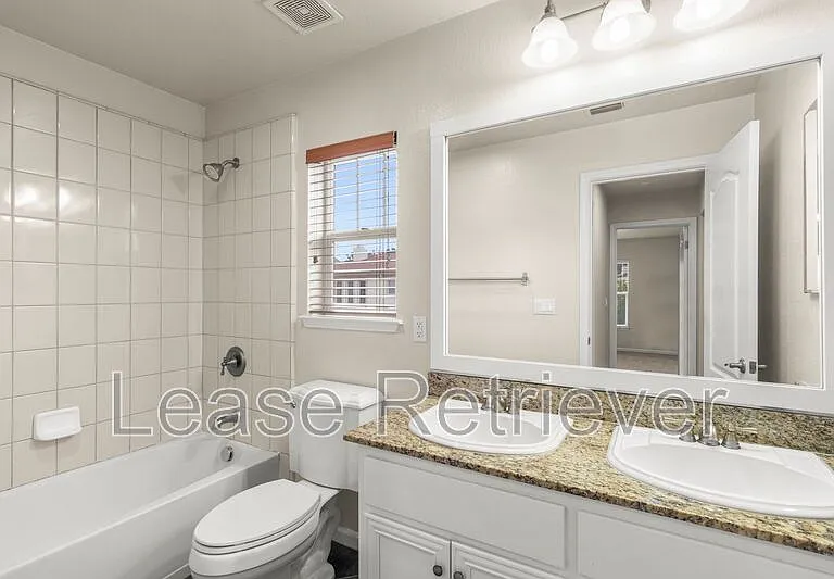 223 W Prosperidad Way — Photo 30