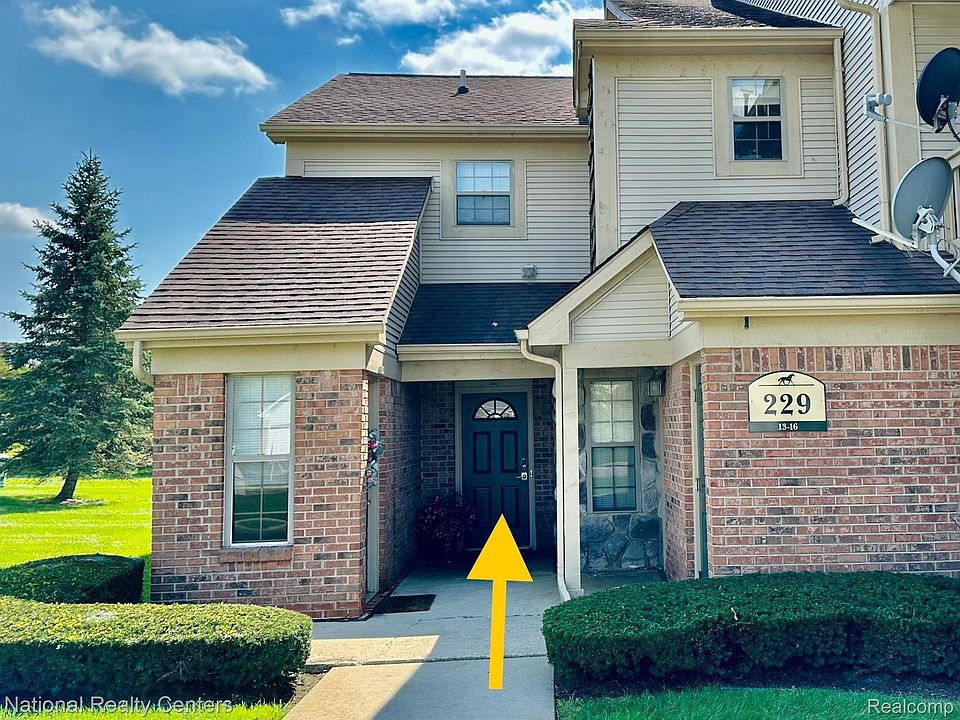1st image of 229 Brookwood Dr Unit 16