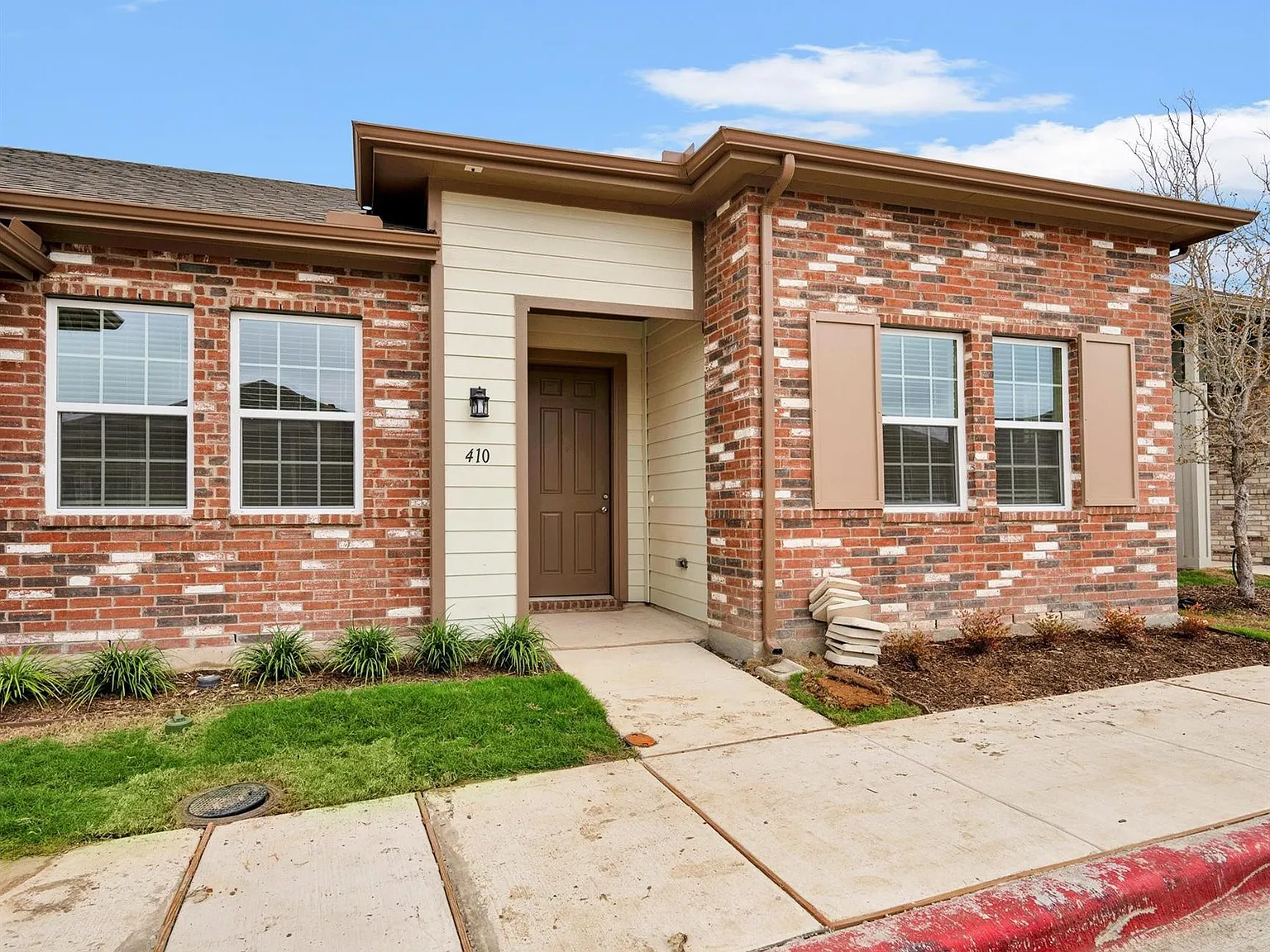 1 bed, 1.0 bath, 833 sqft, $1,799 — Photo 3