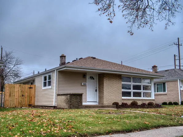 4749 N 79th STREET, Milwaukee, WI 53218