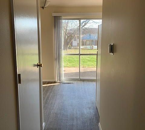 5th image of 116 Maynard Dr