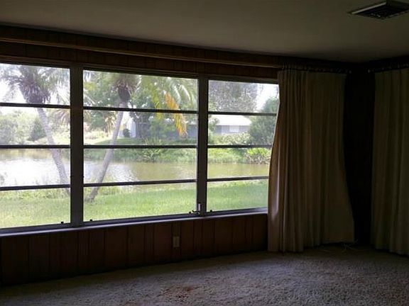 4th image of 2181 Sandlewood Dr