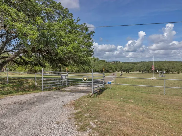 1912 US-281 S Highway, Johnson City, TX 78636
