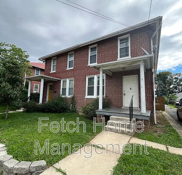 23 S Custer Ave — Photo 1