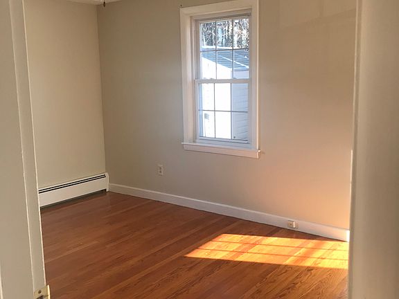 2nd image of 25 Lorraine Ave
