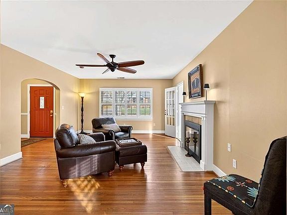 5th image of 601 Ridgewood Ave