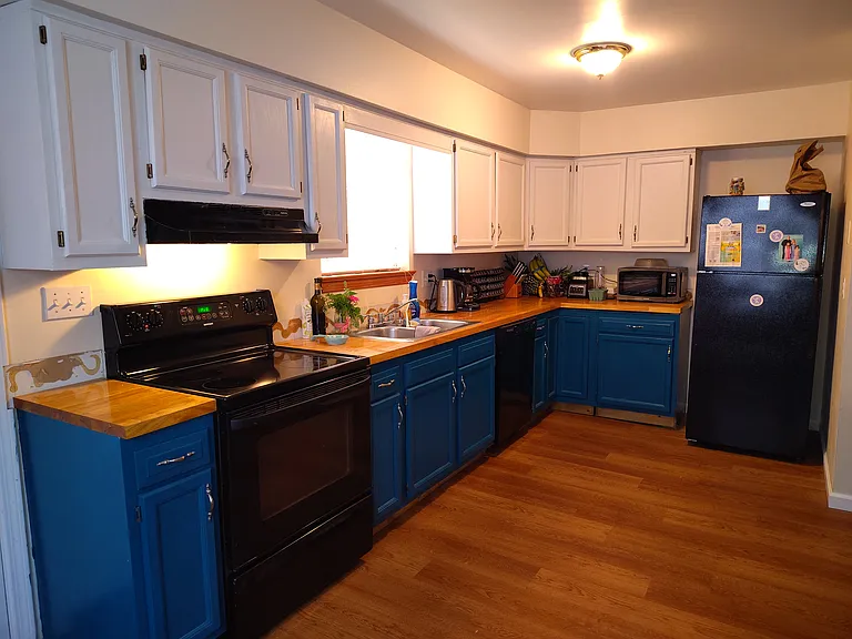 Kitchen - Angle