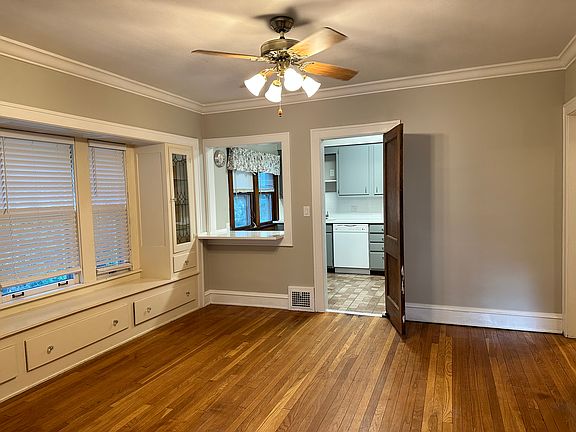 3rd image of 1242 Hathaway Ave
