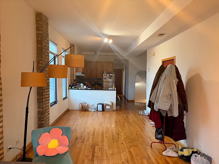 1337 W Huron St #3F — Photo 12
