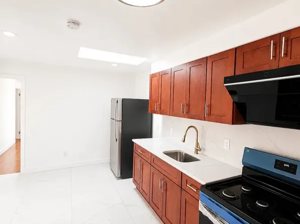 14719 Elm Ave Floor 2, Flushing, NY 11355