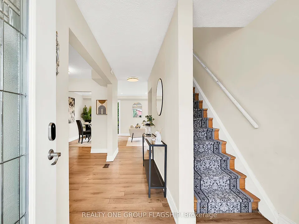 12 Azalea Ct