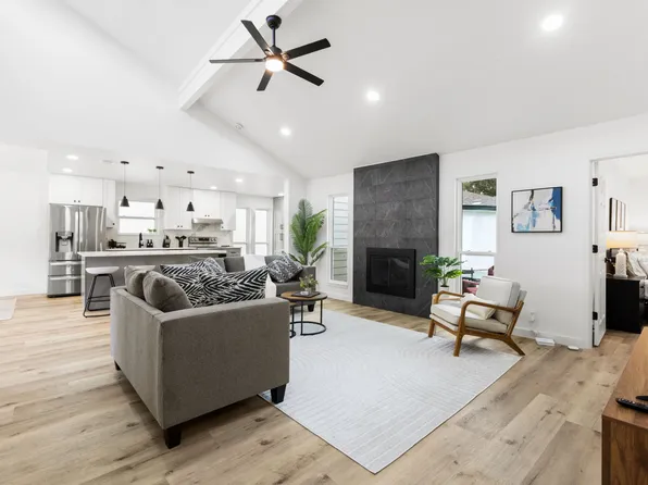 15126 Forest Lodge Dr, Houston, TX 77070