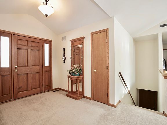 5th image of 408 Windham Trl