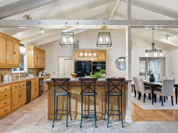 12880 Tabeau Ct, Pine Grove, CA 95665